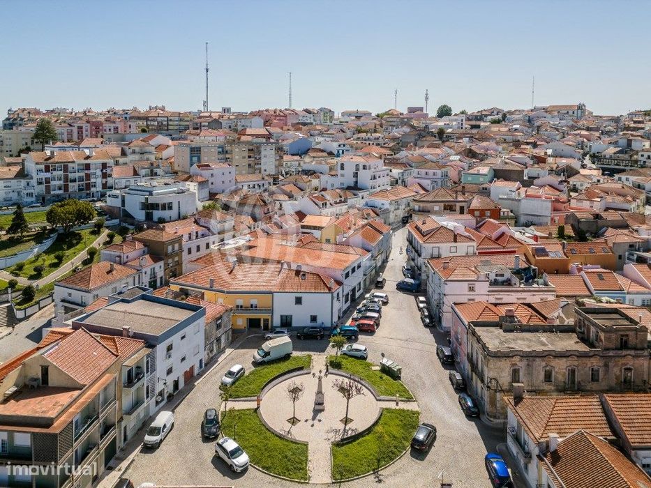 Armazém no Centro Histórico de Palmela, em Setúbal