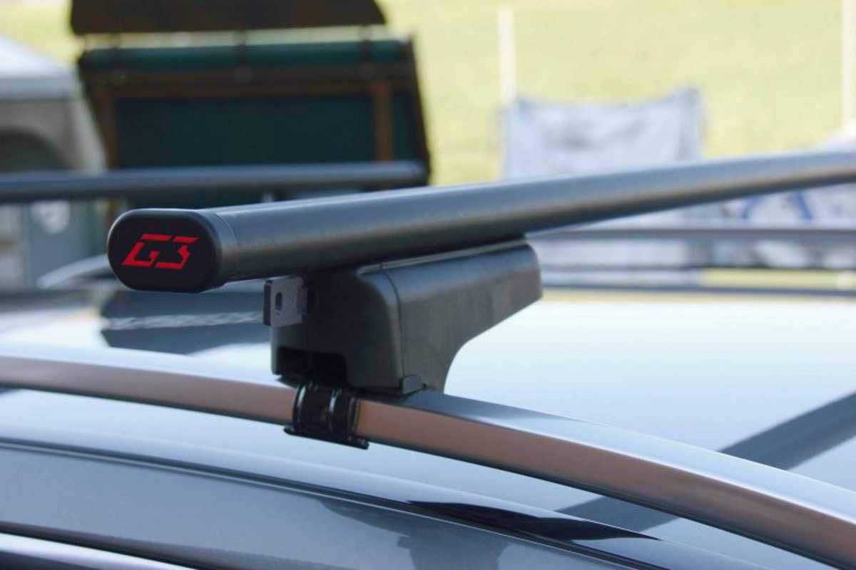 Bagażnik dachowy Hyundai TUCSON SUV 2021 do 2024 bazowy belki relingi