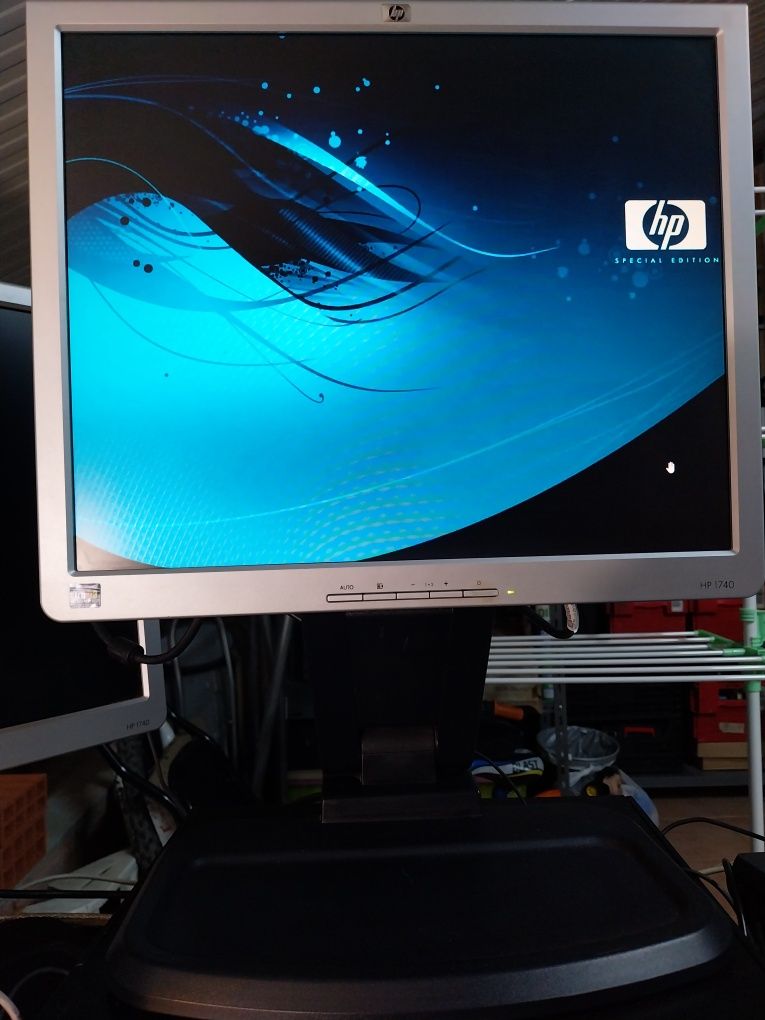Monitor LCD HP L1740
