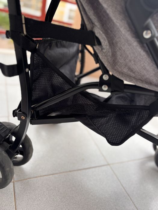 Carrinho de bebé Zippy