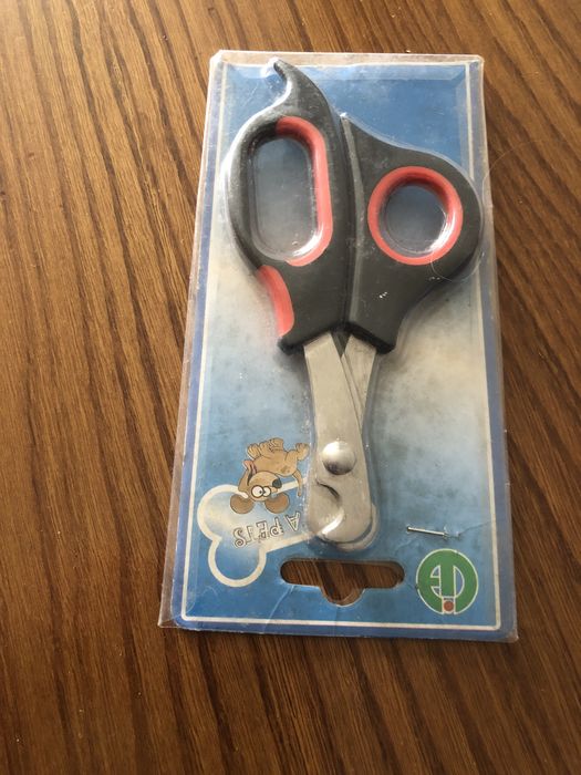 Garrafa pente e tesoura para animais (tudo)