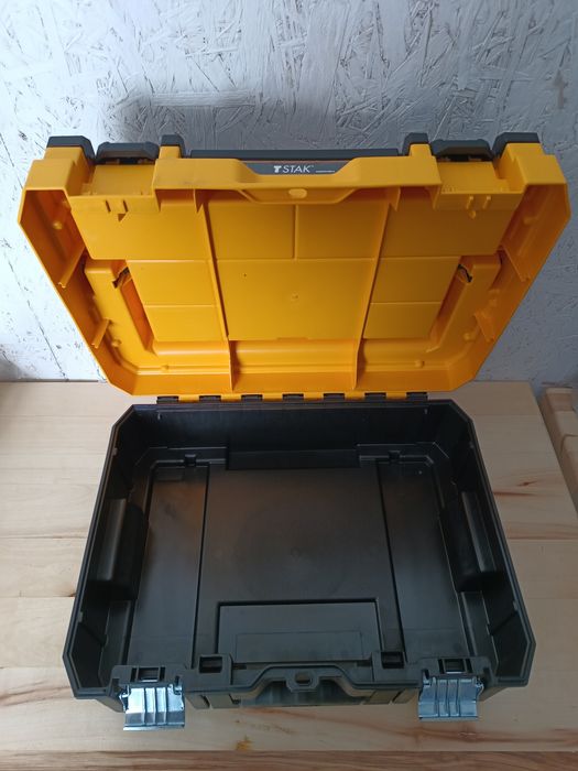 Ящик TSTAK 2.0 DeWALT, 440 х 330 х 180 мм, з органайзером і вставкою з
