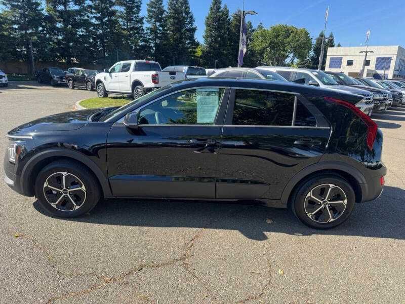 2023 Kia Niro LX