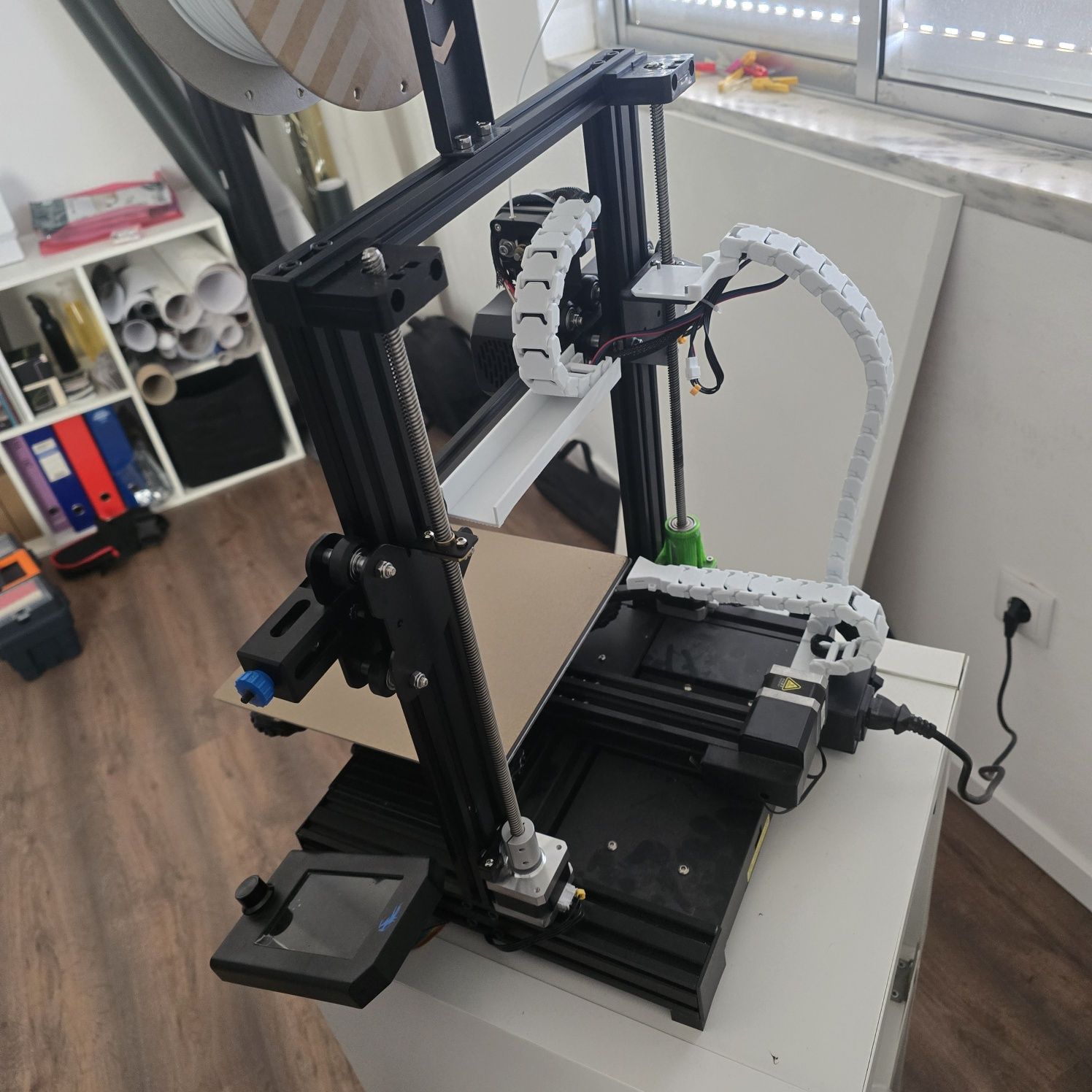 Impressora 3D Ender 3 v2  (muitos extras)