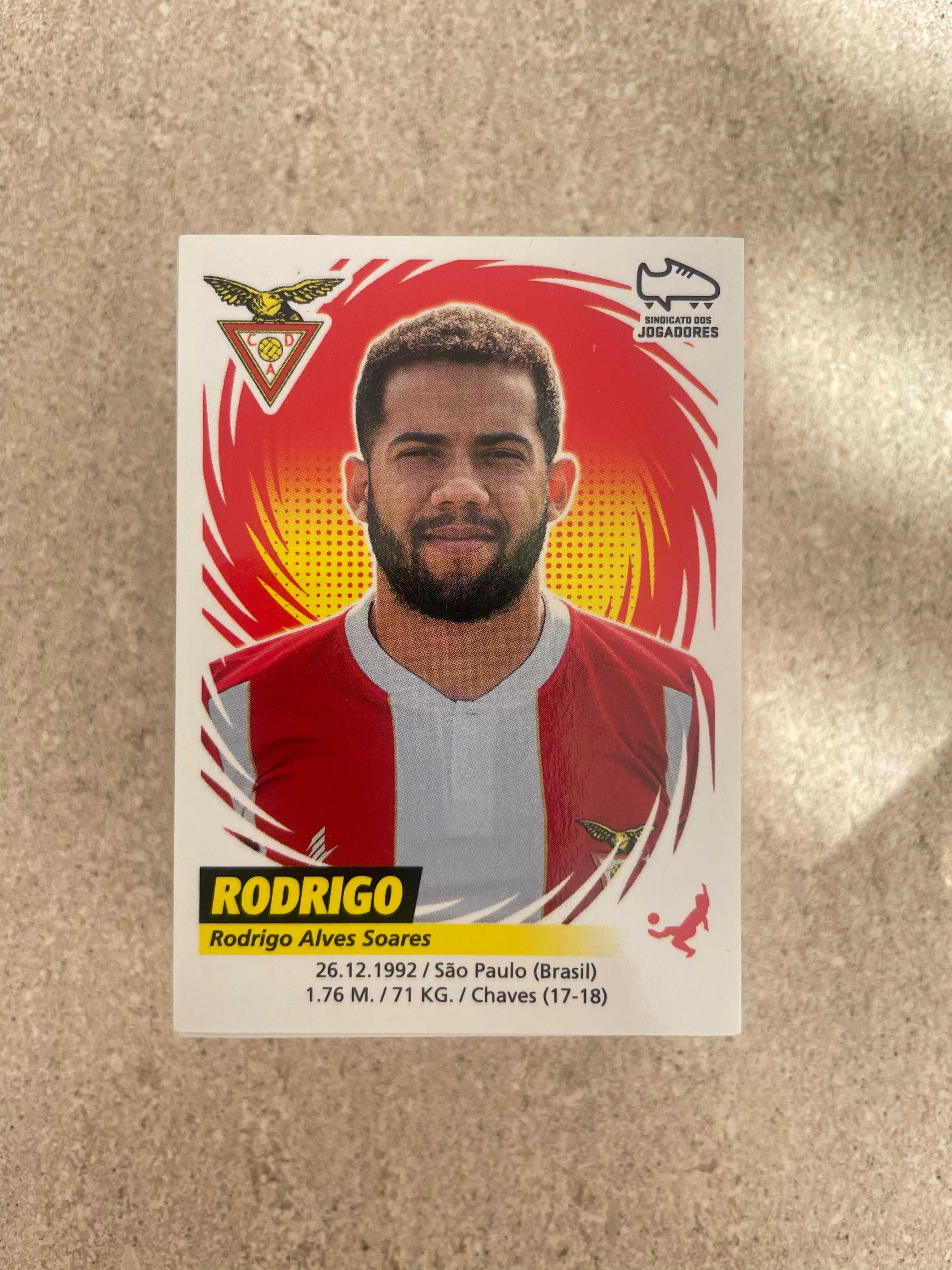 Vendo lote de 100+ cromos de Futebol 2018-19 (já com envio em azul)