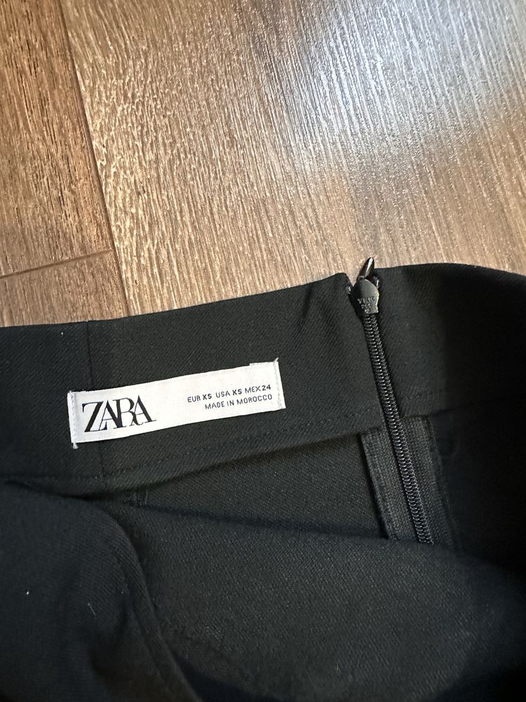Спідниця чорна zara xs
