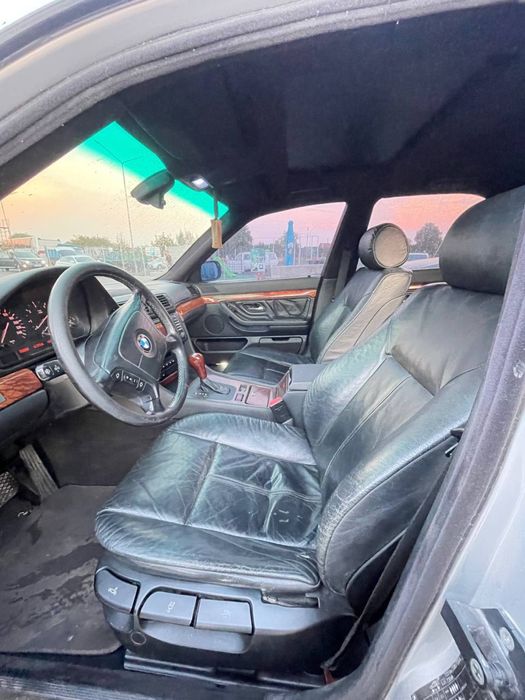 Продам BMW e38 3.0м57