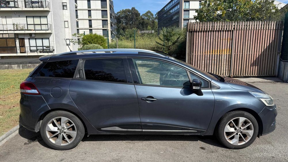 Renault Clio Sport Tourer 1.5 dCi — foto 2