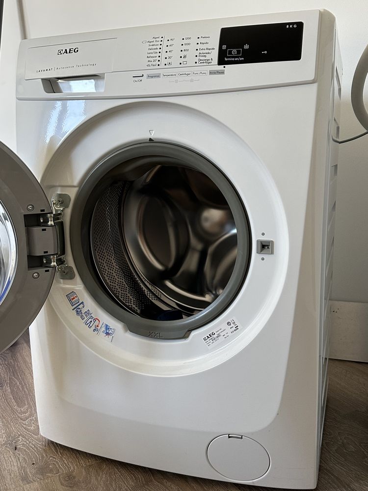 Máquina lavar roupa AEG como NOVA