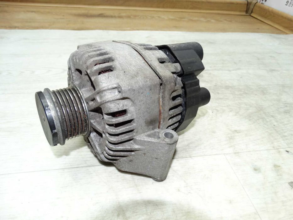 Генератор Fiat Doblo 1.3JTD/Opel Combo 1.3 CDTI 04- (14V/90A)