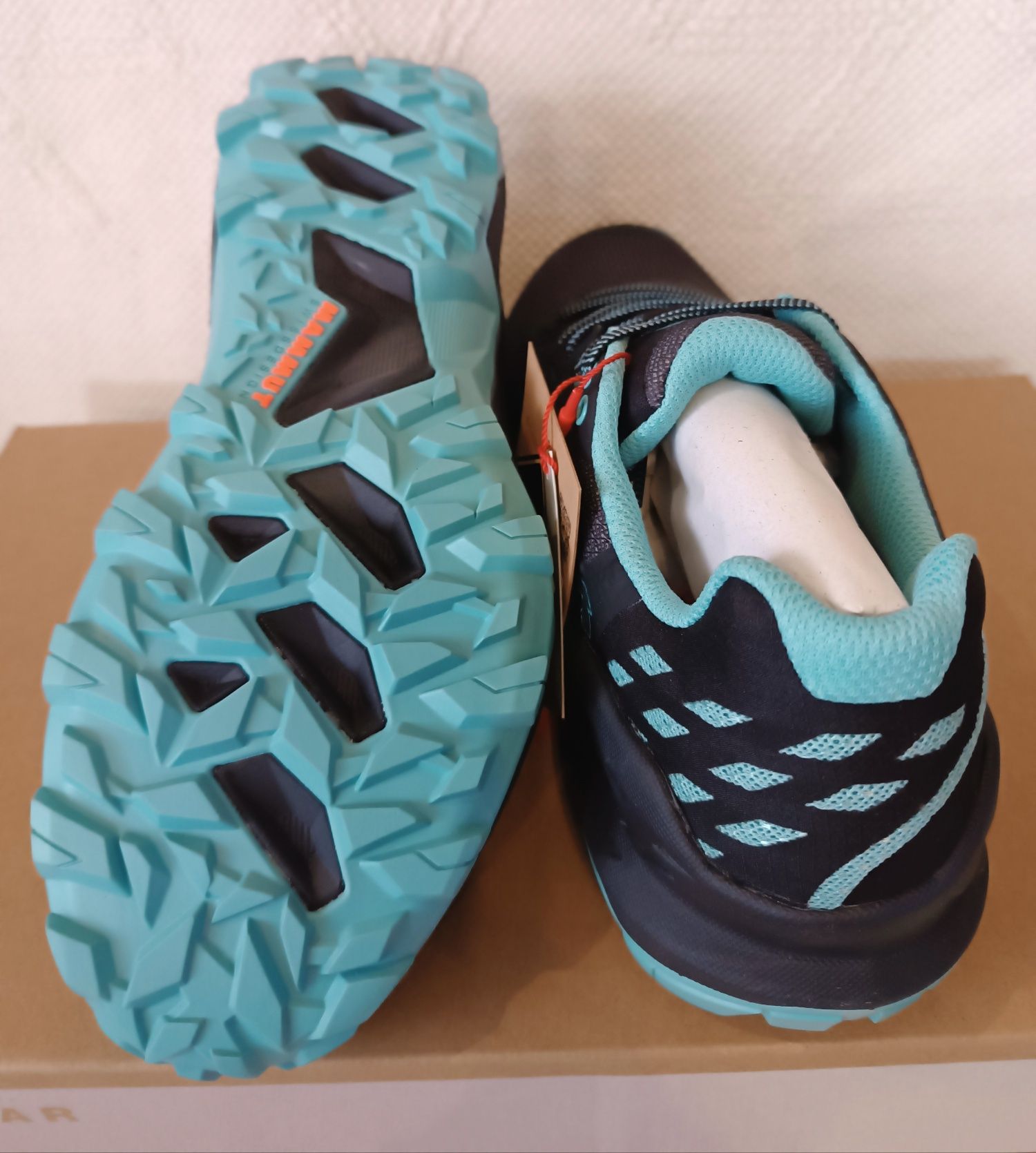 Damskie buty trekkingowe Mammut Sertig ll low GTX rozm 38,2/3
