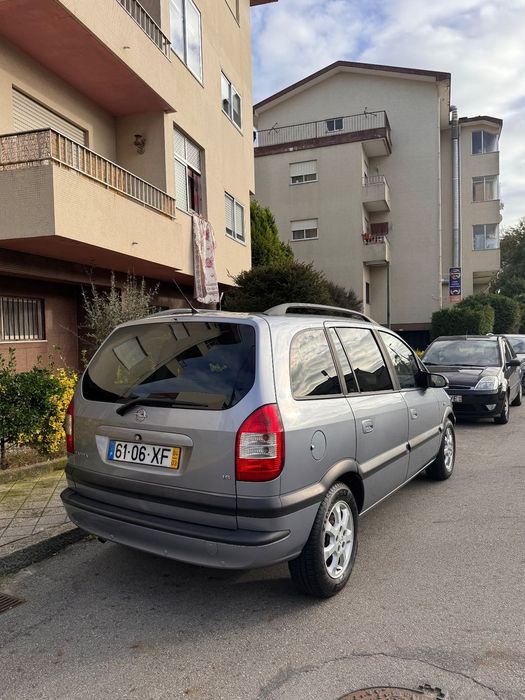 Opel Zafira 1.6 Elegance
