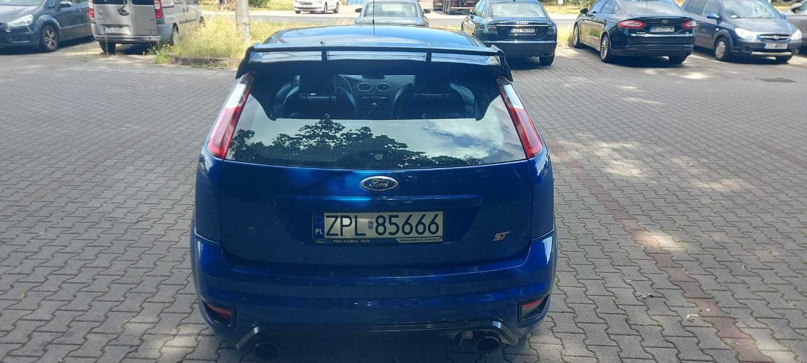 ST ! 225 KM !!!  Recaro ! Petarda!!!