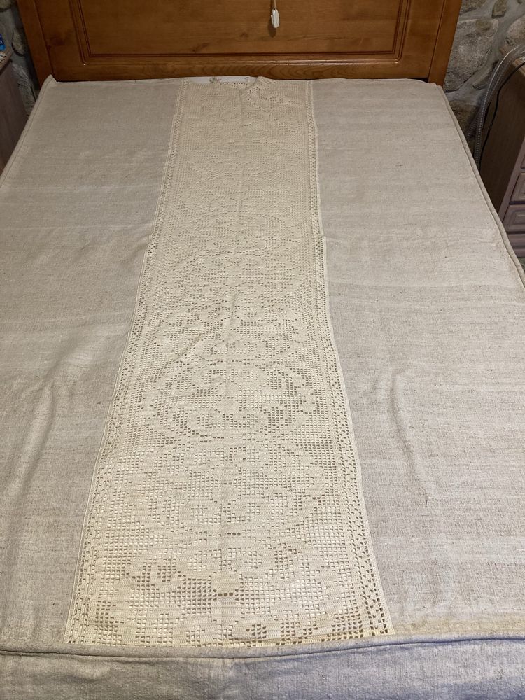 Colcha em linho/puro com renda duas almofadas