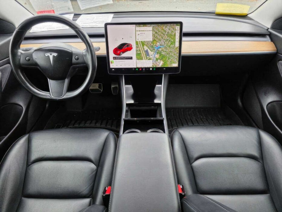 Tesla Model 3 Long Range      2019