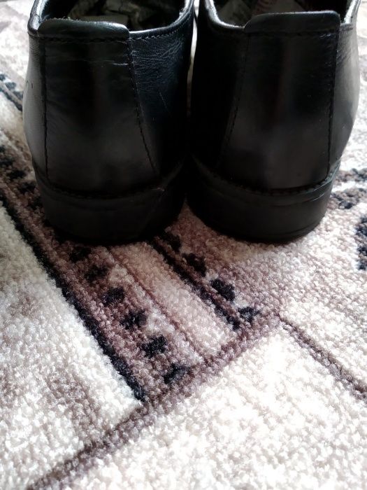 Туфли женские кожаные р. 39(стелька 26см), хорошее состояние, б/у мало