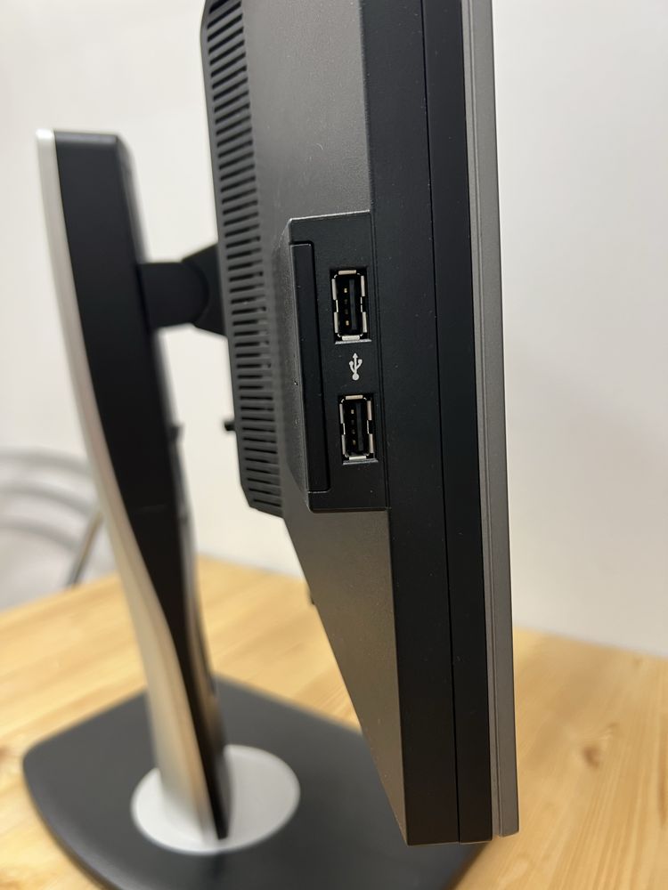 Monitor DELL P1911b