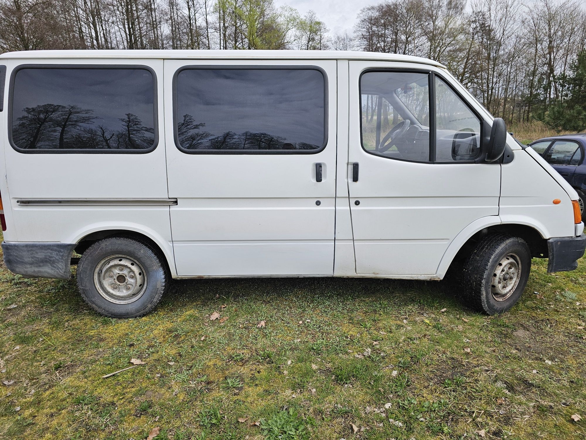 Ford transit 2,0 benzyna gaz,kamper