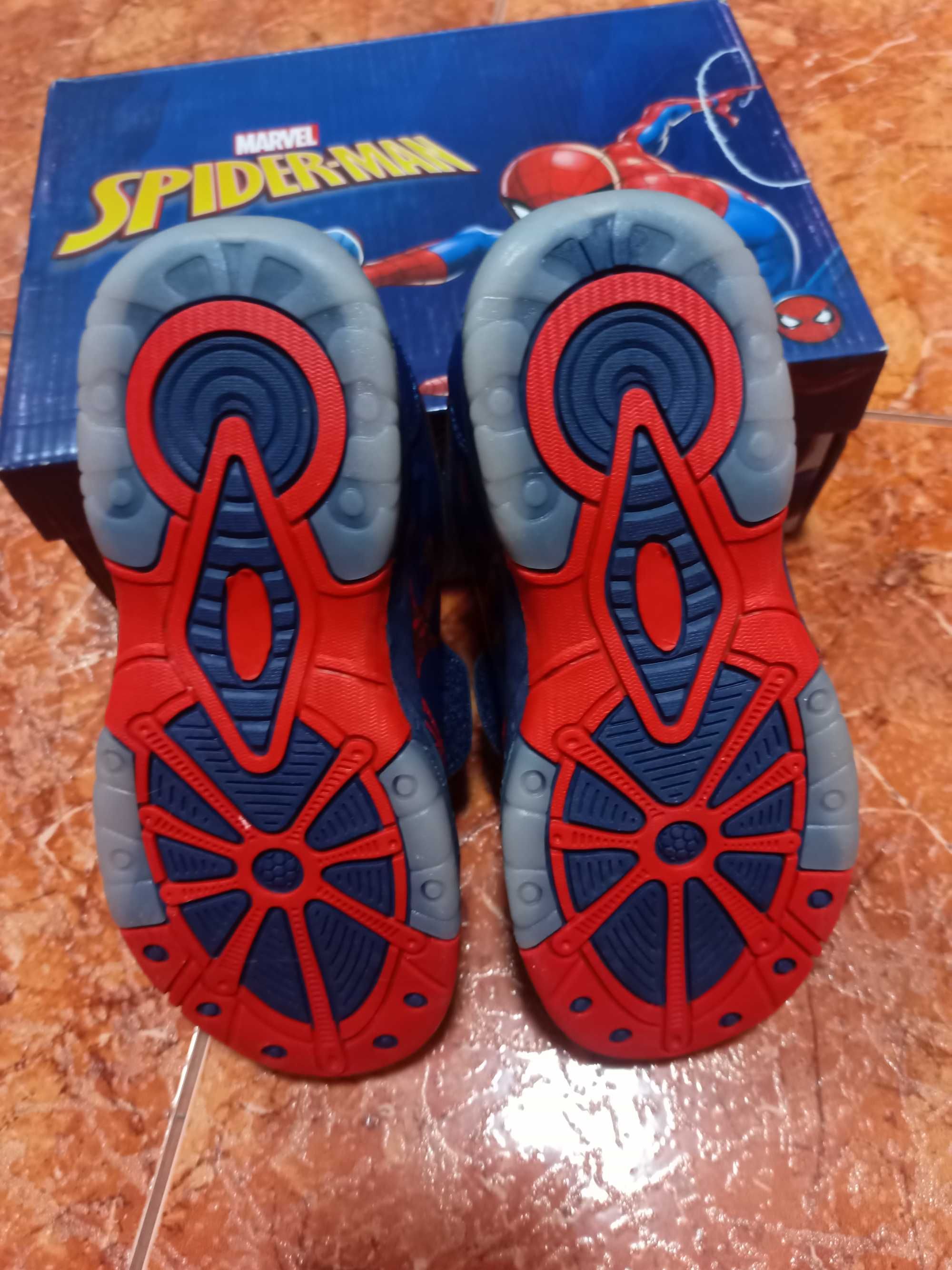 Кроссовки с лэд мигалками Spiderman Человек Паук 33р.