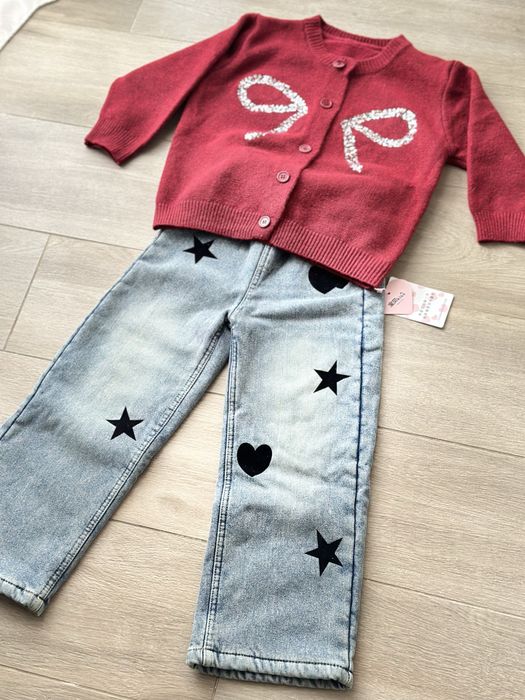 Джинси утеплені та светрик для дівчинки 120-130см