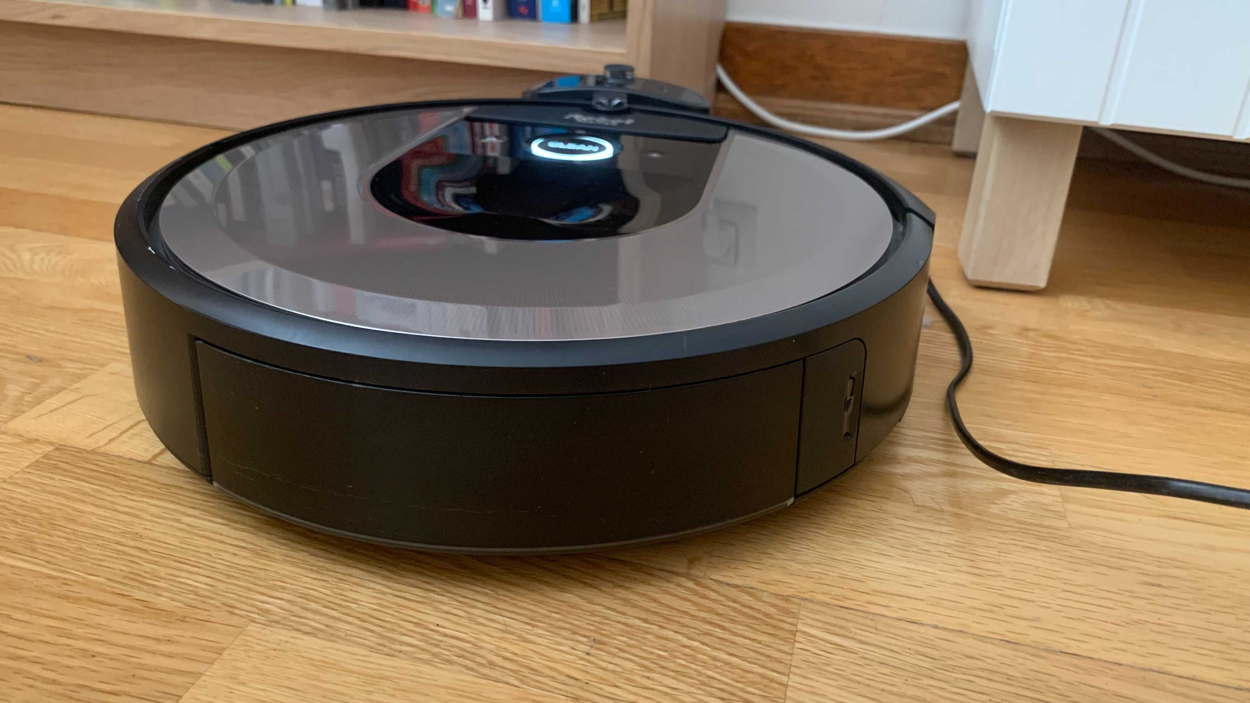 Robot aspirador Roomba® i6 com ligação Wi-Fi
