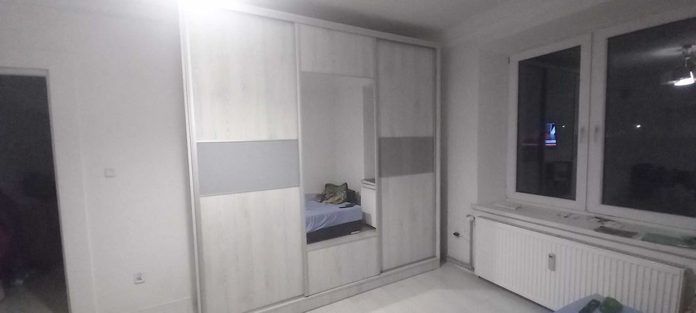 Sprzedam szafe przesuwną, 3drzwiową