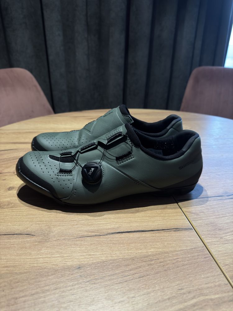 Buty rowerowe Shimano 43