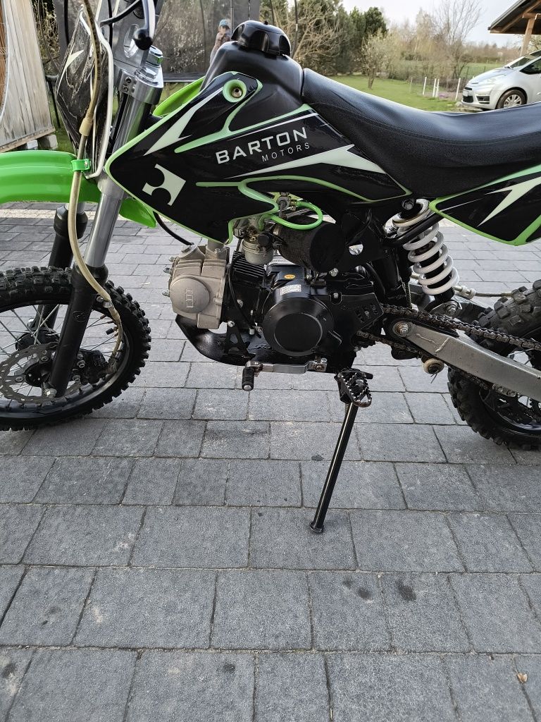 Cross125 Barton.