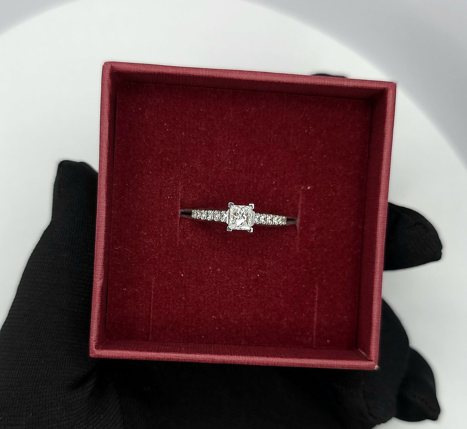 НОВОЕ Кольцо с бриллиантом 0.52 карат GIA