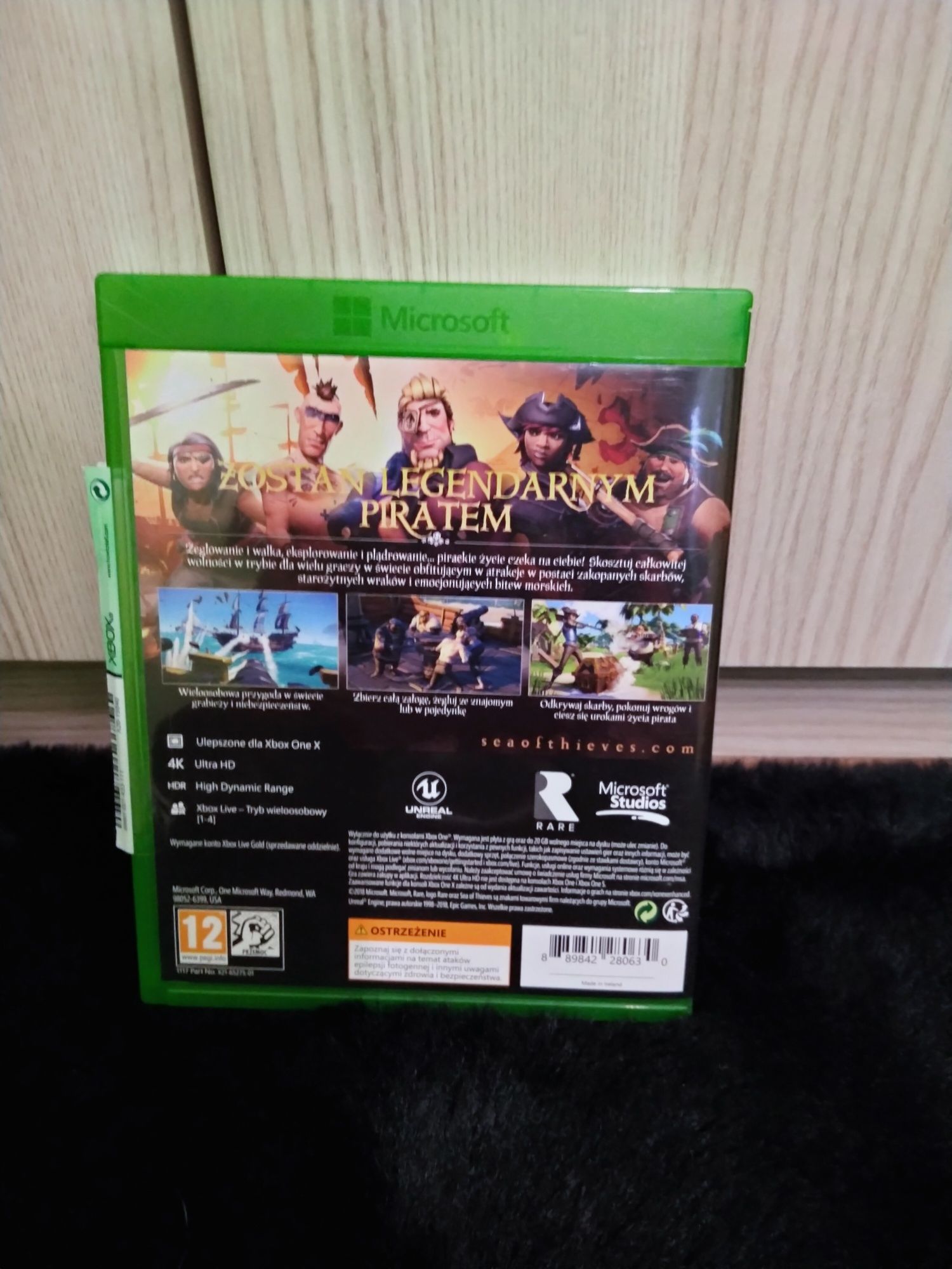 Sea of thievs na Xbox one.