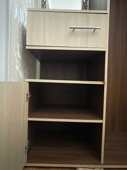 Вішалка з шафою у прихожу Самовивіз