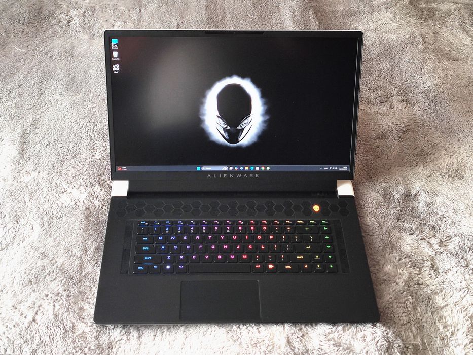 Ноутбук Alienware x17 R2 I9-12900HK RTX3070 Ti 32gb ddr5 1Tb
