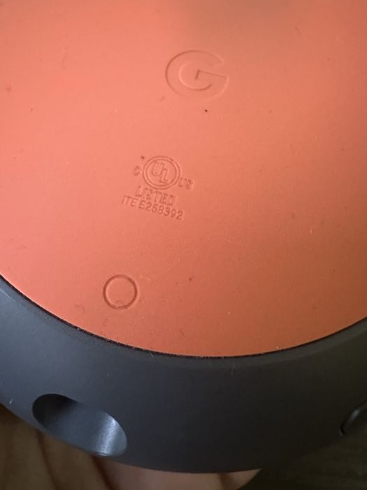 Розумні колонки Google Home mini та Amazon Alexa
