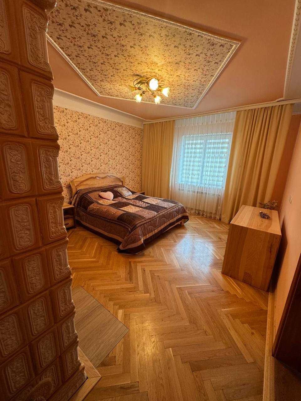 Будинок  в центрі Вашківців