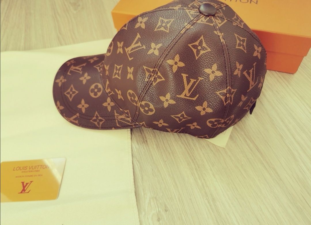 Czapka Louis Vuitton LV pasek