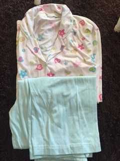 pijama branco com flores e calcoes tamanho m