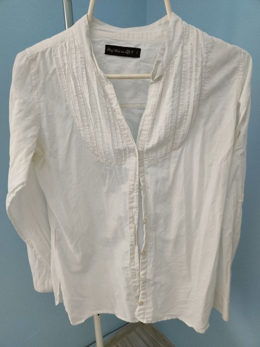 Biała koszula z guzikami rozmiar M-S