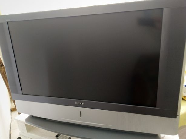 Televisor Retroprojetor LCD Sony KF-42SX300.