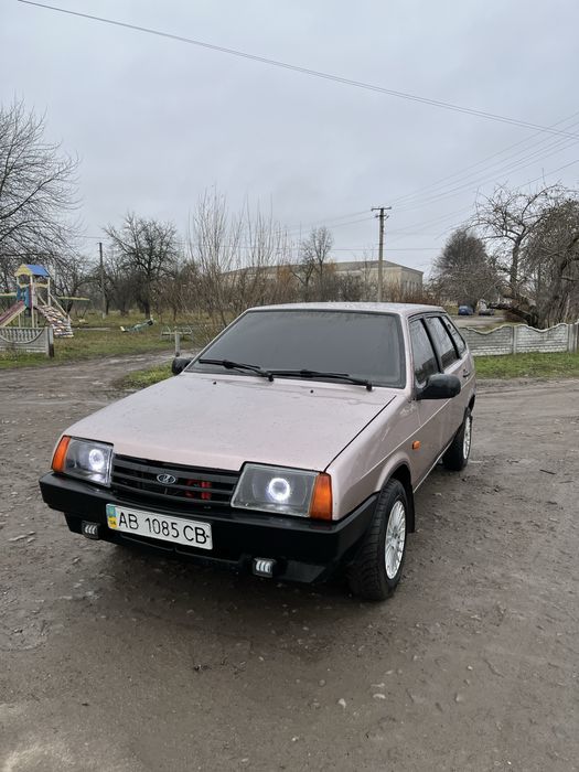 В продажу ваз 2109 в хорошому стані