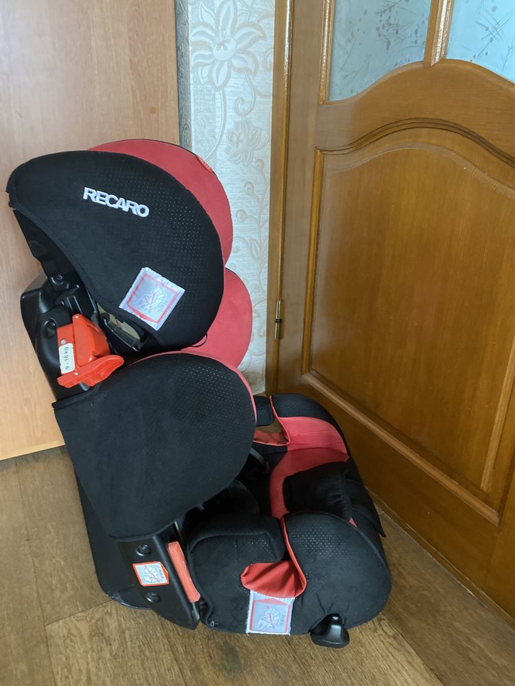 Автокрісло Recaro Young Sport (Рекаро Янг ​​Спорт) /Автокресло 9-36кг