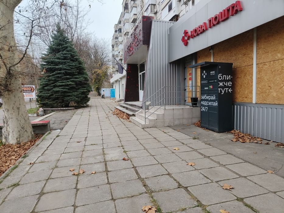 Помещение(СВЕТ ЕСТЬ ВСЕГДА) 100 кв. м. Шевч. мкр. р-н, ул. Красная, 3.