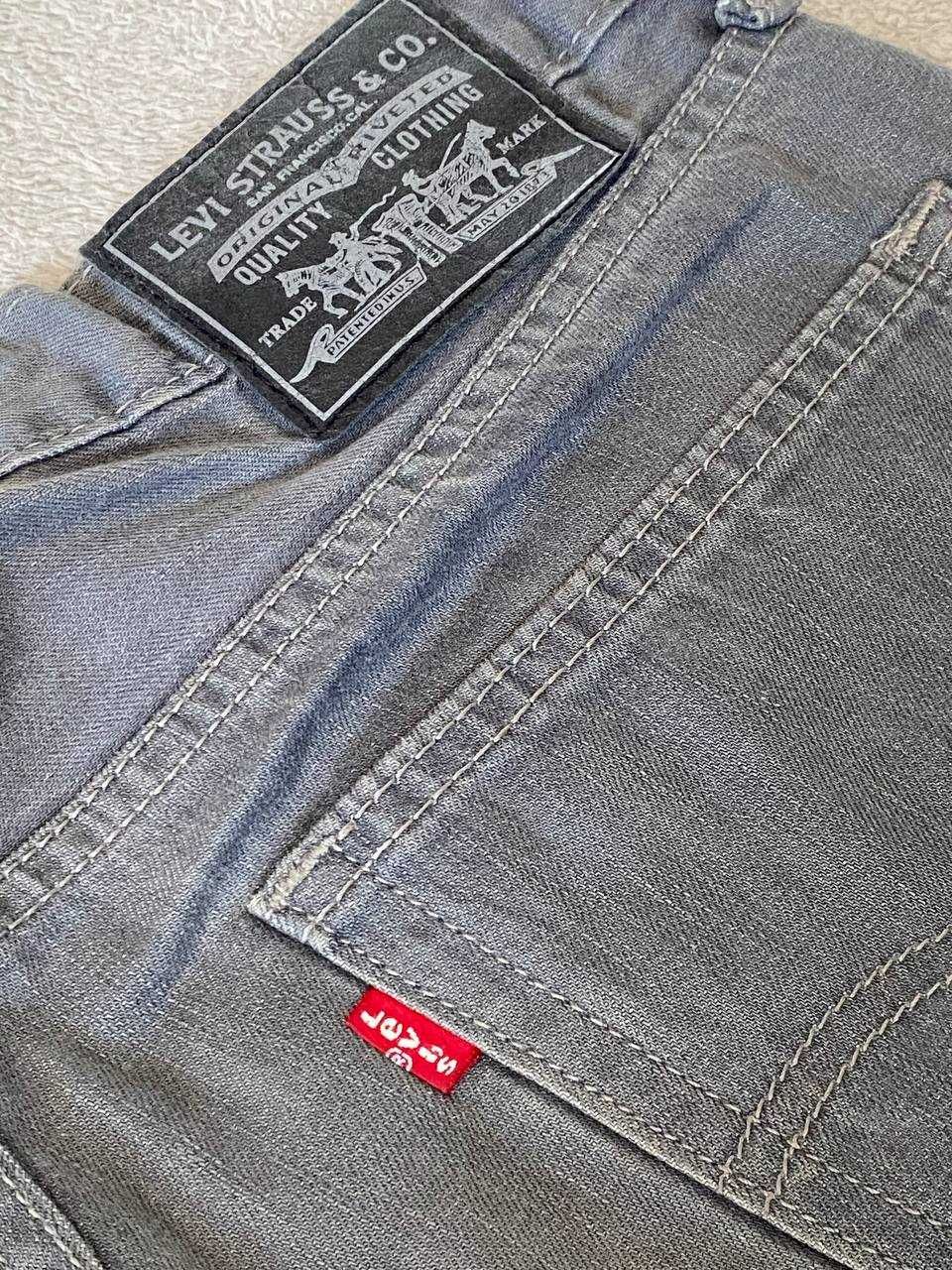 LEVI’s Jeans Whiskers Grey — Кастом Guts / Berserk Аffliction