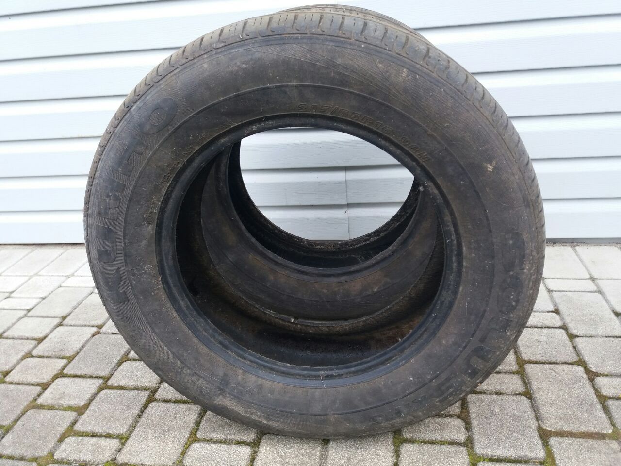 Шини R16 215/65 Kumho Solus