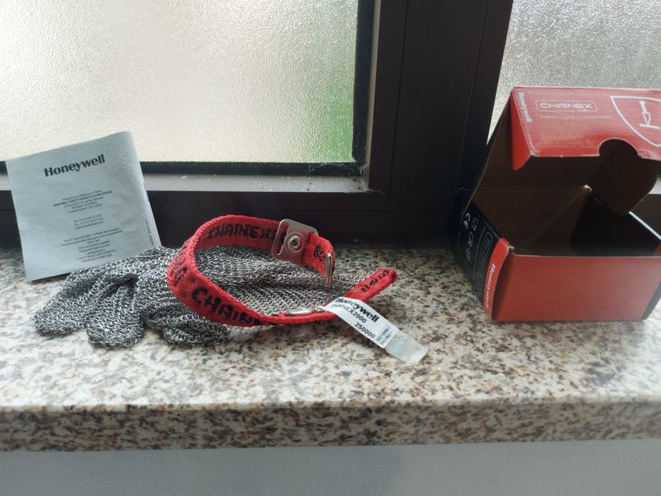 1 luva malha de aço nova marca Honeywell +1 óculos Honeywell l