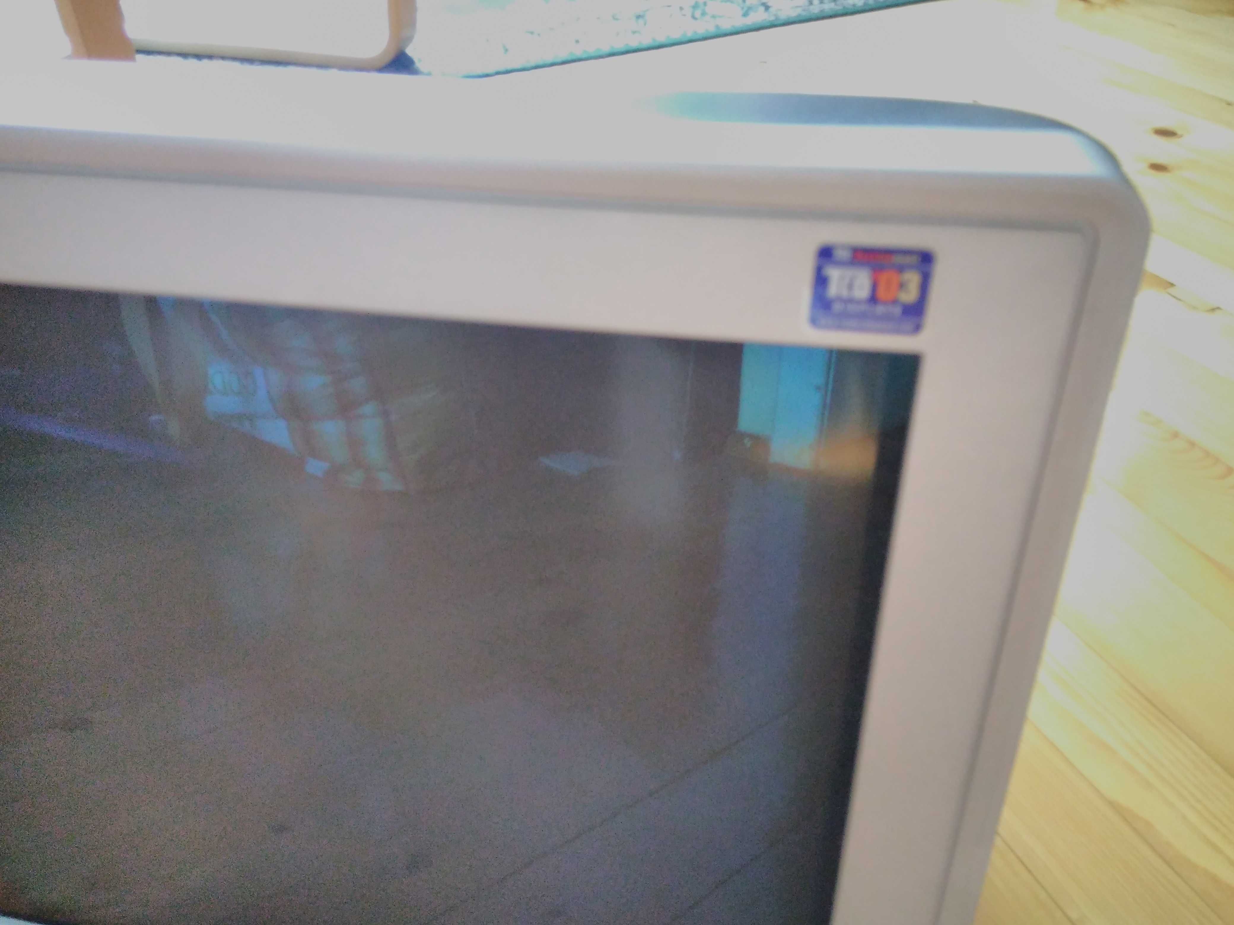 Monitor Samsung 793DFS