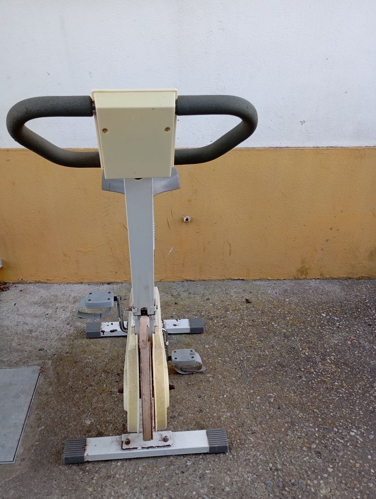 Bicicleta de ginástica