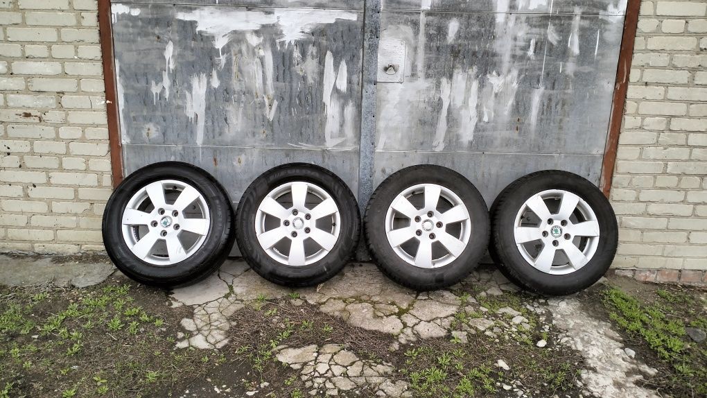 Диски 5/112 R 15 з літньою резиною 195/65r15