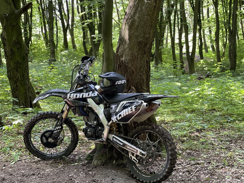 Продається HONDA CRF 250r 2009p. МОЖЛИВИЙ ОБМІН АВТО БМВ 3.5.7 СЕРІЙ