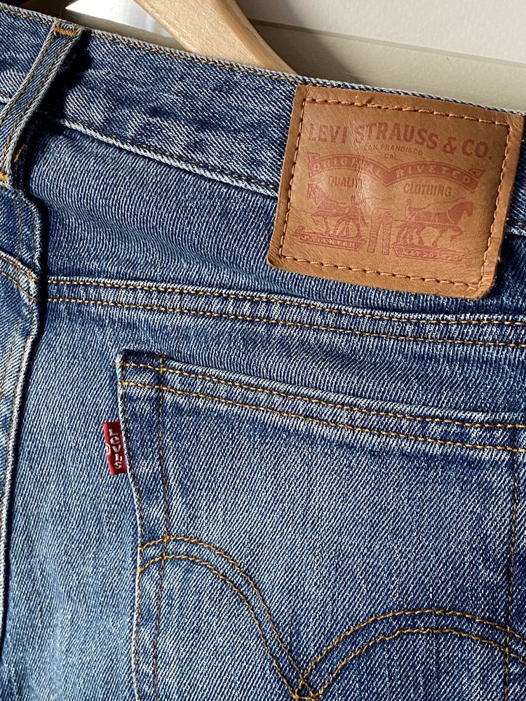 Levis originais cintura subida