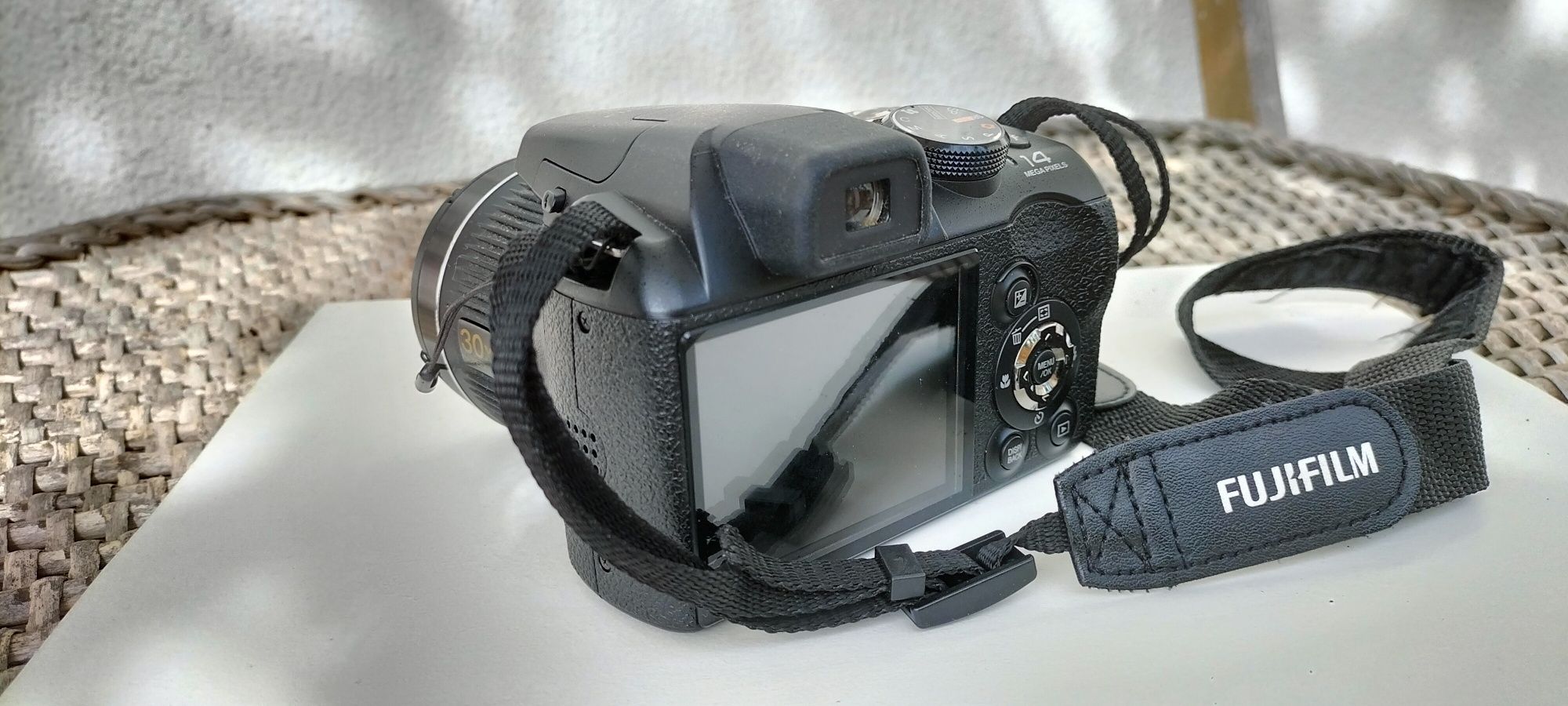 Fujifilm Finepix s4000 (para mais tarde recordar)